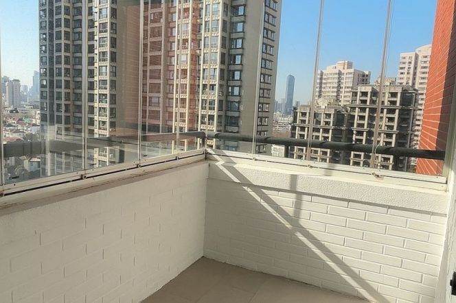 Elegant 2Brm With 3 Baconies Near Line 9/12 Jiashan Rd