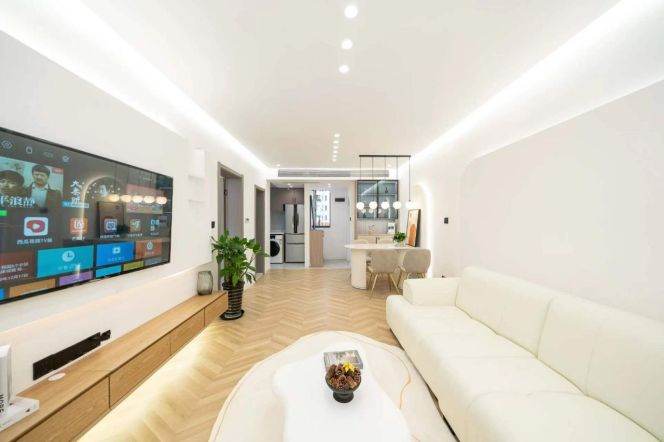 Great 1Brm With A 50 Sqm Private  Teriece Near Line 7/13 Changshou Rd