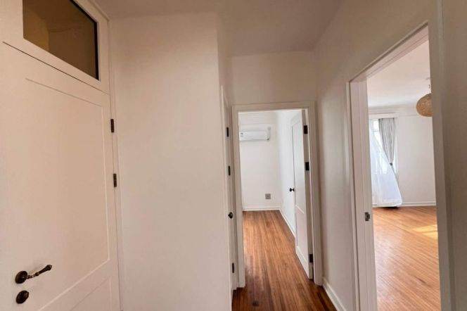 Sunlit 2BR Old Apt in Garden Lane Compound on W.Jianguo Rd