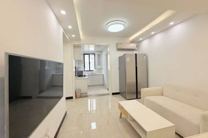 Good Value 2Br/2Lr/1Bt Close to L2/3/4 Zhongshan Park Station 