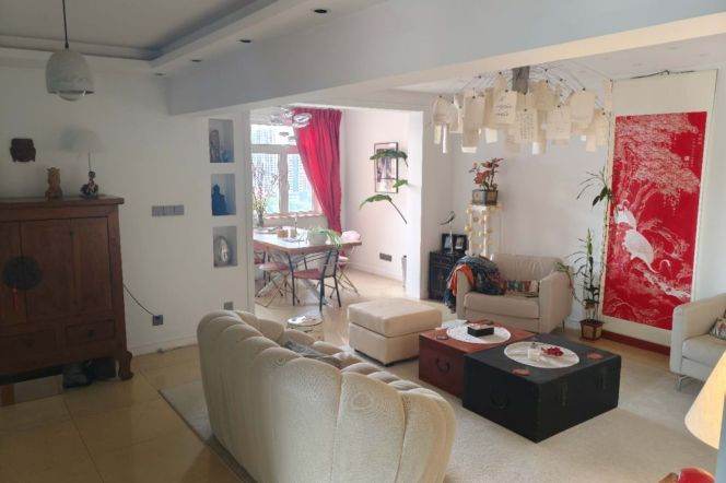 Amazing 3bd apt with 250sm terrace Zhongshan park area 