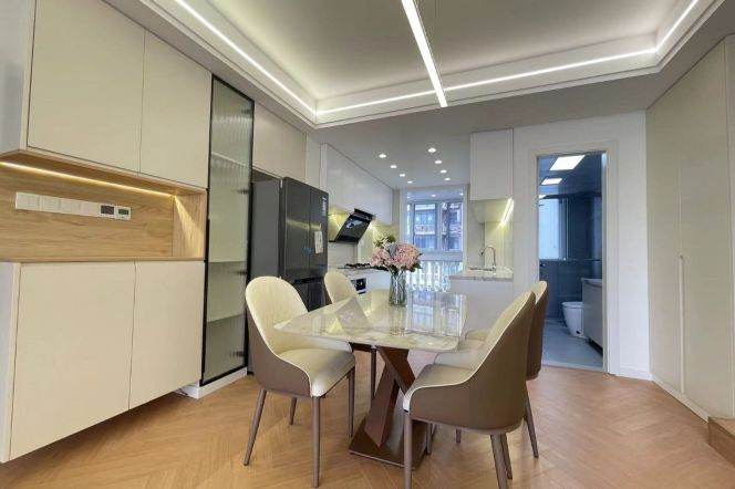 Hongqiao Rd metro/3br2bt/central AC/floor heat/oven/dishwasher/outdoor balcony