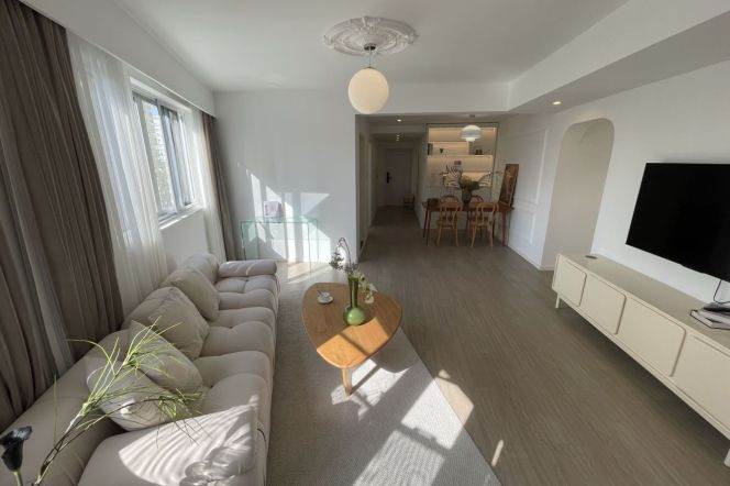 Well-lit 2+1BR 2BA High-Floor in Da'an Garden/Jing'an