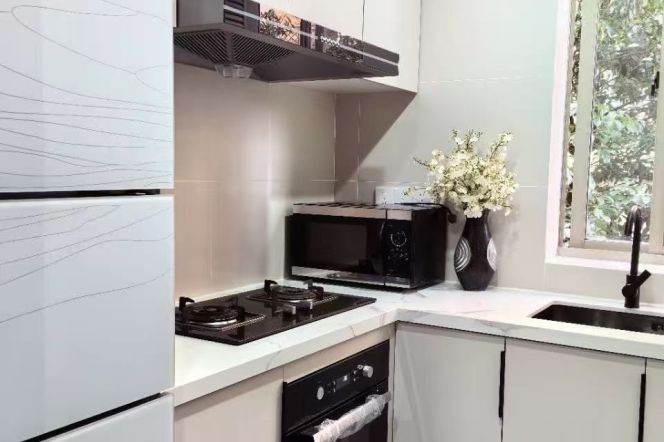 Jiaotong University 1BR with terrace