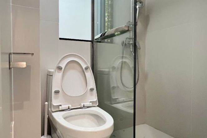 Bright 1Br Furnished Yueyang Rd L1/10