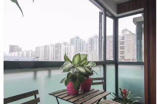 Modern 2brs with floor heating and balcony  in central Xujiahui 