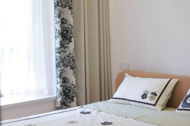 Xujiahui/3br2bt/central AC/floor heat/bathtub/oven/outdoor balcony/tennis court