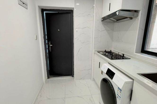 jiangsu rd station one bedroom