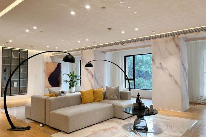 Gubei Brand-new modern renovation 6br 