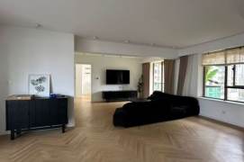 Modern 2br/150sqm & heating/balcony @Jiashan Rd & Line 9/12