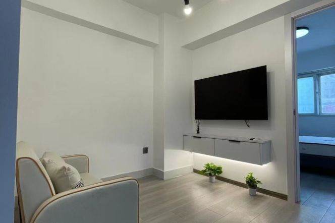 Elevator 1br/1lr @jiangsu rd rd sta 6k