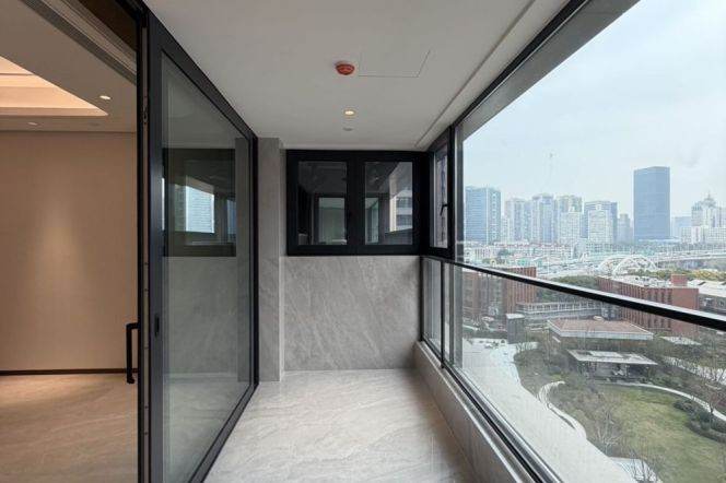 Haiyue Huangpu Yuan, a brand-new luxury residential complex, featuring 3-bedroom large floor plans