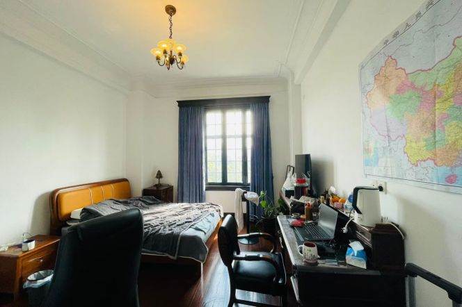 The classic buildings of Wutong District, such as Wuchang Building, are truly unique.