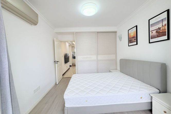 Good Value 2Br/2Lr/1Bt Close to L2/3/4 Zhongshan Park Station 