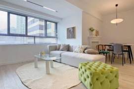 Modern 2Bdrs & 2Bts Apt+Floor heating+Central AC+oven@Shanghai Stadium