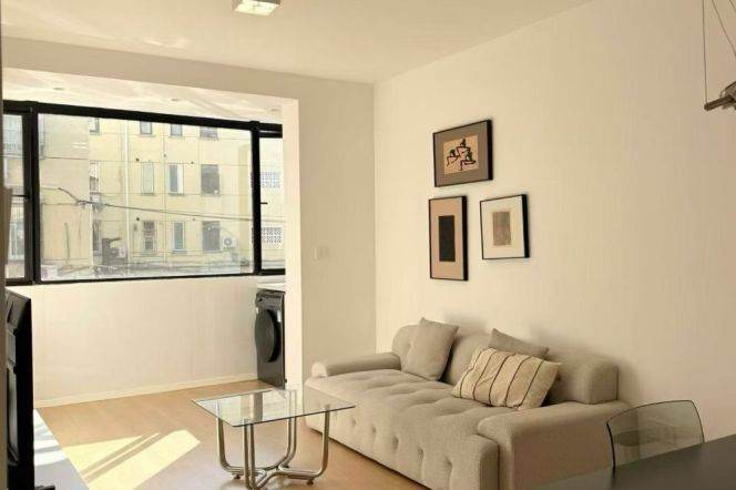 Concise and Homey 1Bed with Oven@Yueyang Road