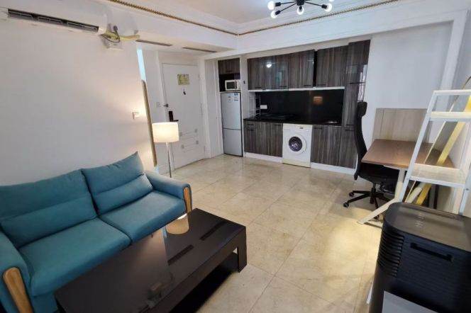 jiangsu rd. elevator 1 bed high floor 