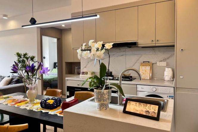 South Shaanxi Rd metro/3br2bt/central AC/floor heat/oven/dishwasher