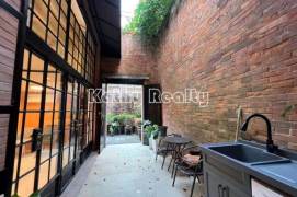 Private Yard 2+1BR APT Fuxing(w) Rd Changshu Rd 10.5k