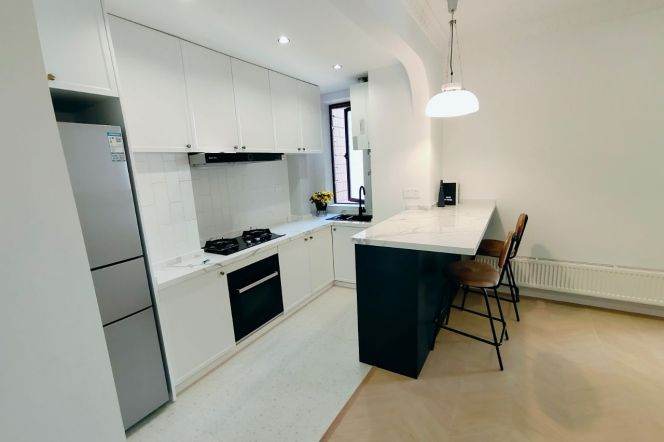 Elevator 2Brs/2Lrs/1Bt apt nr Jiaotong university,M10/11