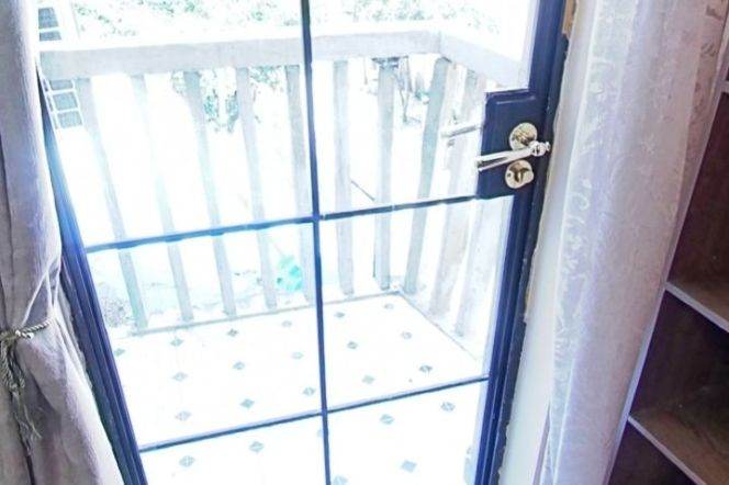 Cozy and renovated 1br Apt w/balcony 