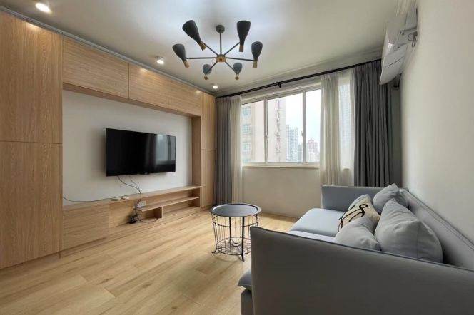 Elevator 2Brs/2Lrs/1Bt apt nr West yanan rd,M3/4