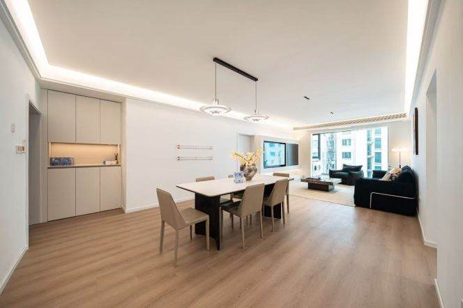 Modern 3brs with floor heating nearby Su zhou river