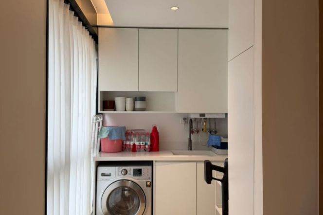 New World City，big 2 brs, Rare exclusive large terrace, Yu Garden subway station ,10-13