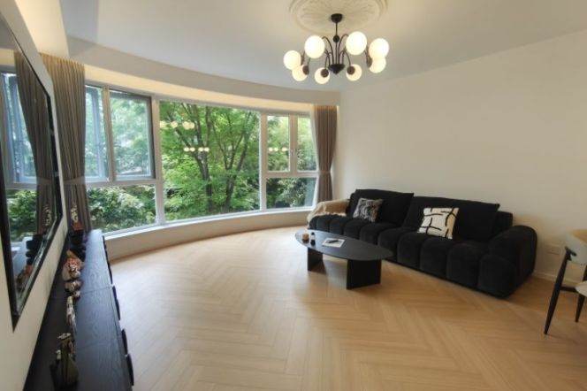 Gubei 4br with  garden 