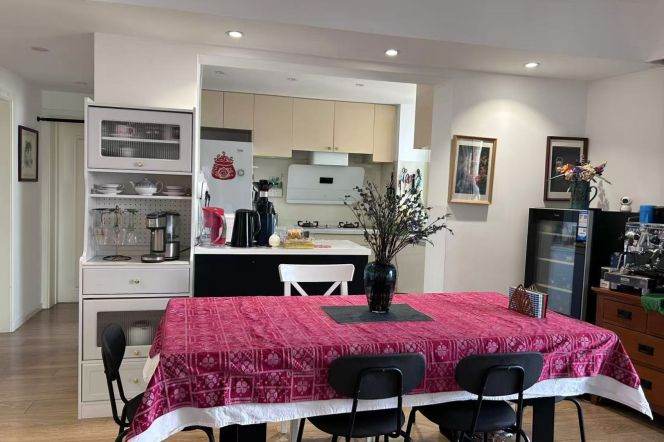 Cozy 4br @Yuyuan Road,Line 2/11 Jiangsu Road 0 Distance