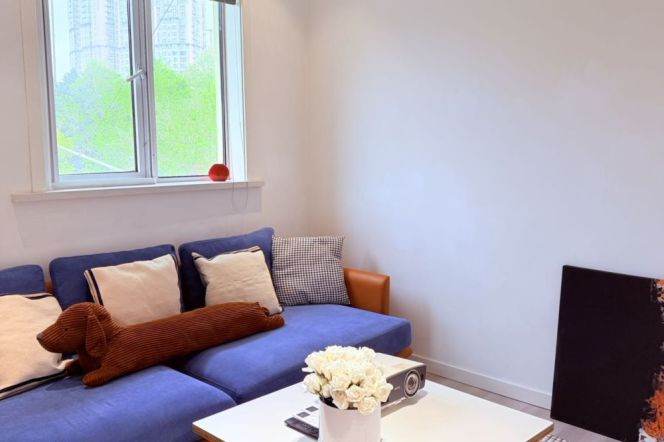 Spacious 1Br/2Lr/1Bt Close to L2/3/4 Zhongshan Park Metro Station 