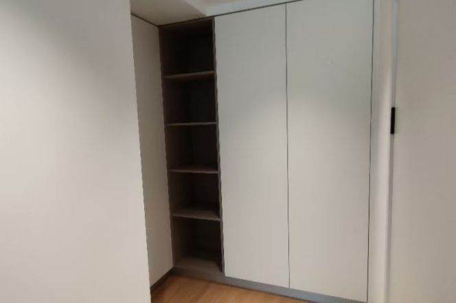 Jing'an 8 park 2br 2bth 