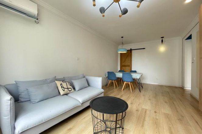 Elevator 2Brs/2Lrs/1Bt apt nr West yanan rd,M3/4