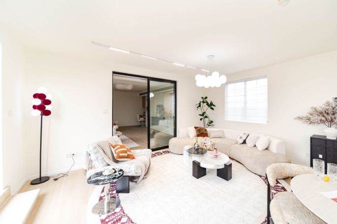 Brand new decoration 3brs with big terrace and floor heating Nearby Jing an temple 