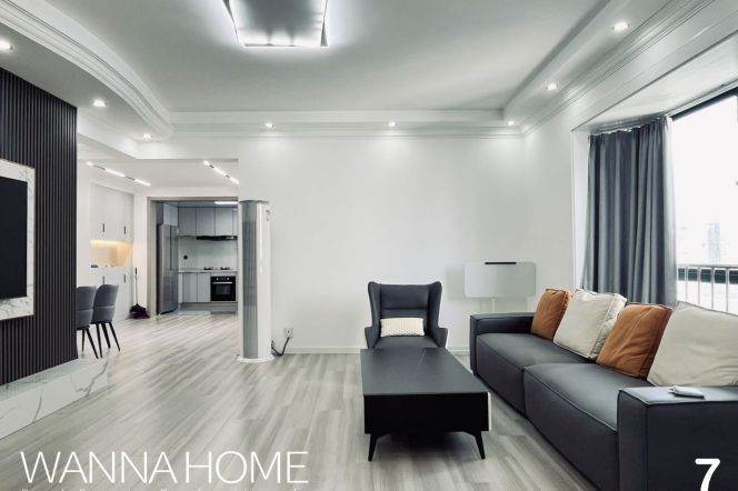 Super Price/Line 13/14 MT/Suzhou Creek/Balcony/Lovely Terrace/Parking/Large Storages/Cozy3br2bt