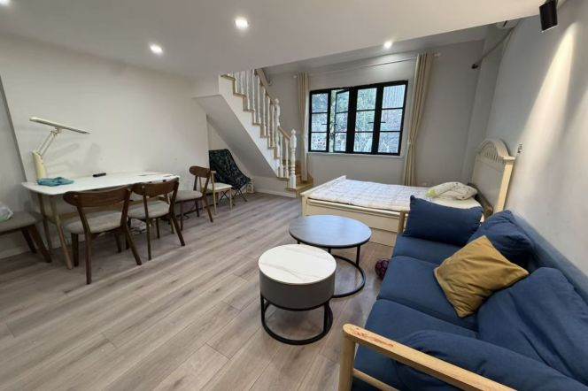 Spacious Duplex 1BR APT Shanxi(s) Rd 6.5k