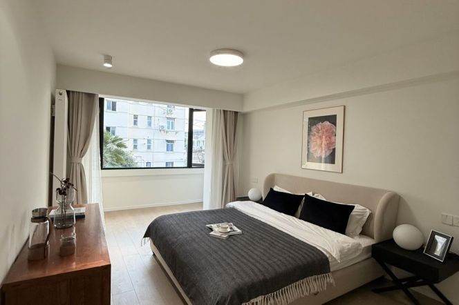 Cozy & Bright 2br apt in central old xuhui floor heating 