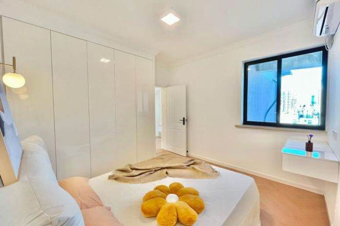 2 Brs with Balcony/Central ac/Oven/Dish washer @ Longde metro L11&13