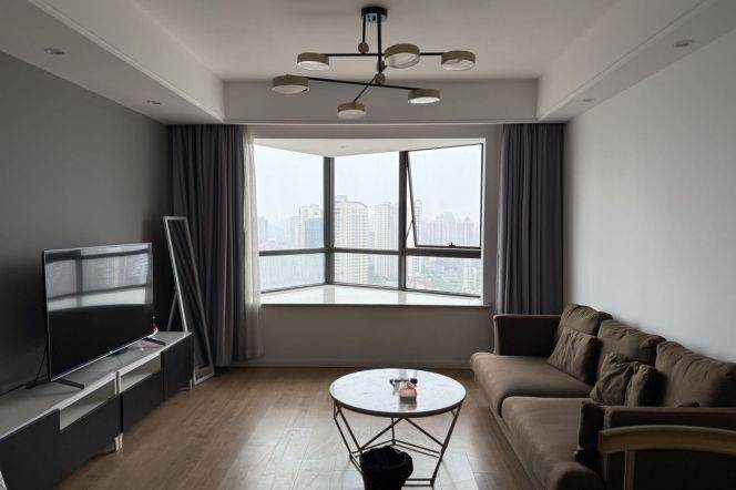 West Nanjing rd cozy 1br  / Floor heating / dish-washer +oven / Bright / Quiet compound