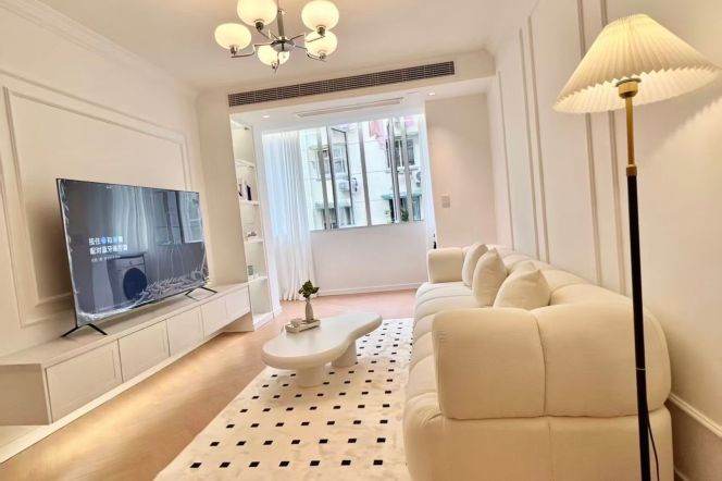 Nice 1br Nr Zhongshan park M2/3/4