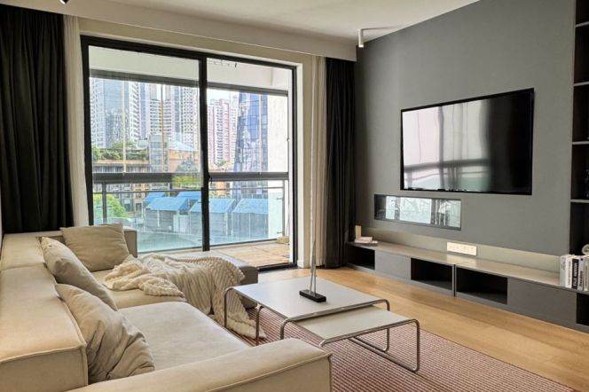 High End Compound/Big 3Br-2bathr 150Sqm /Balcony/Wuning rd Metro L13&14