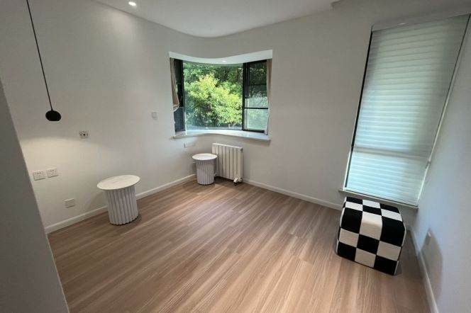 2 Brs with Open Balcony/Central ac/Floor heating/Gym/Swimming pool @ Lancun metro L4&6