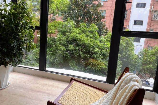 Beautiful green view 2brs@elevator near Zhongshan Park