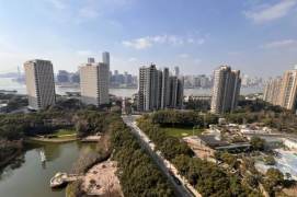 modern 4brs modern furniture big living room nice river view beside Huang pu river 