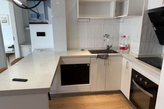 West Nanjing rd cozy 1br  / dish-washer +oven / Bright / Quiet compound