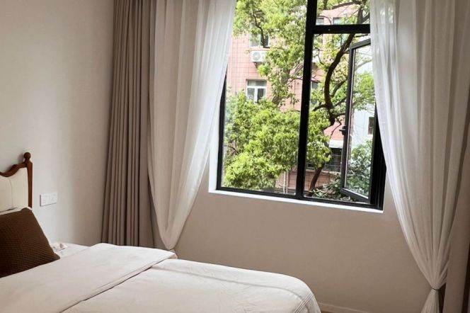  Renovated 2br apt at Changning L2/3/4 