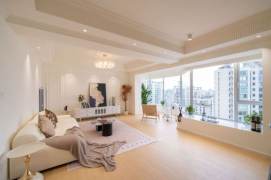 2 Brs, 2 Baths with Floor-Ceiling Windows/Wall heating/Oven, 120 sqm @ Xujiahui station L9