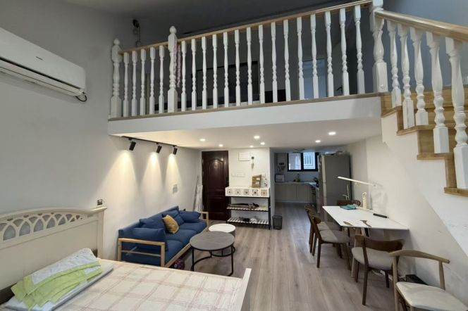 Spacious Duplex 1BR APT Shanxi(s) Rd 6.5k