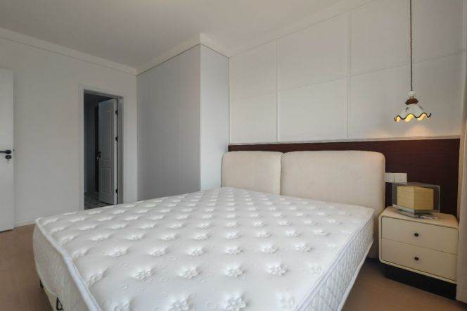 Renovated 3BR 2BA High-Floor in Lujiazui | Panoramic Views & Prime Location