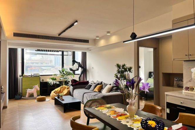 3 Brs, 2 Baths with Floor heating/Central ac/Oven, 140 sqm, High rise building @ IAPM